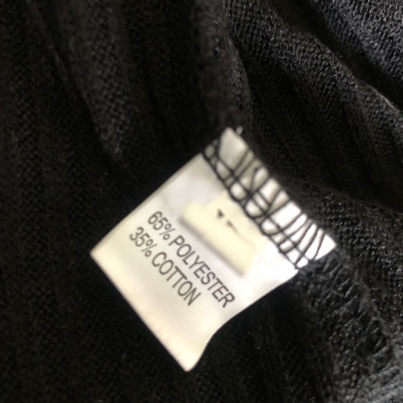 Coeor De Vague … black wraparound top - Picture 9 of 16